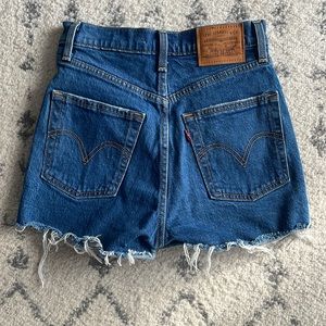Levi shorts